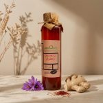 شربت زنجبیل زعفران ۷۰۰ گرمی همنشین - اکسیر گرم و انرژی‌بخش طبیعی